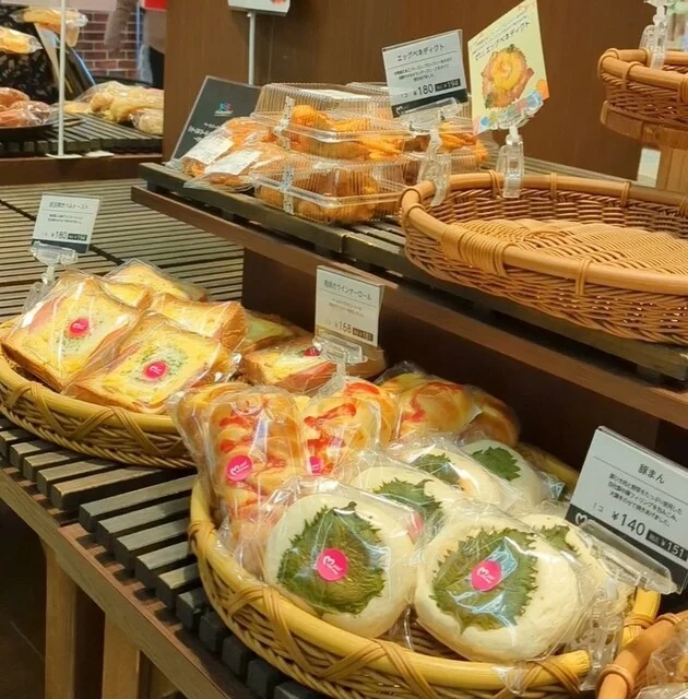 モンペリエ ヨークベニマル築館店（Montpellier） - くりこま高原（パン）の写真