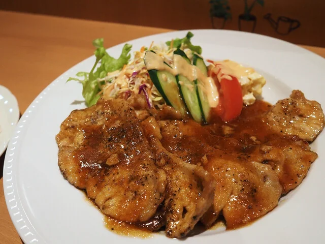 おにおんとまと - 宮城野通（ハンバーグ）の写真