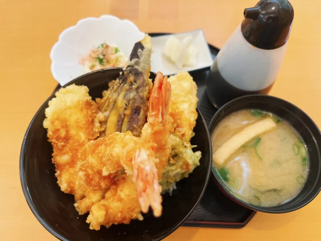 虹乃丘（お食事処 和食 炭火焼 虹の丘） - 黒松（肉料理）の写真