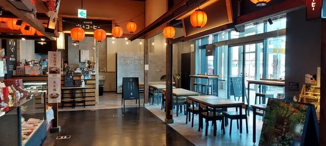 CAFE 水とコーヒー 新青森駅店 - 新青森（カフェ）の写真