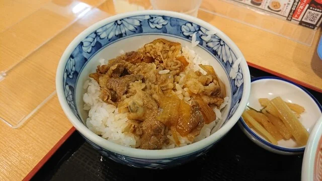 めん六や 宮城仙台新港店 - 中野栄（うどん）の写真