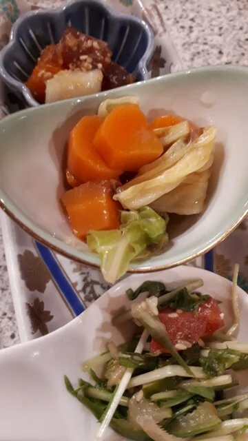 こごみ - 本八戸（居酒屋）の写真