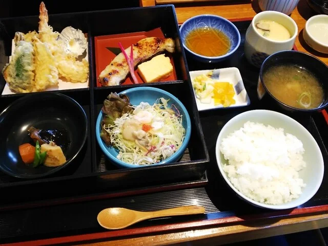 海老助 - 中央弘前（レストラン）の写真