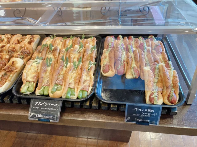 シベールの杜 桂店 - 泉中央（パン）の写真