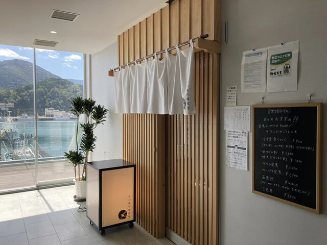 女川魚市場食堂 - 女川（海鮮）の写真