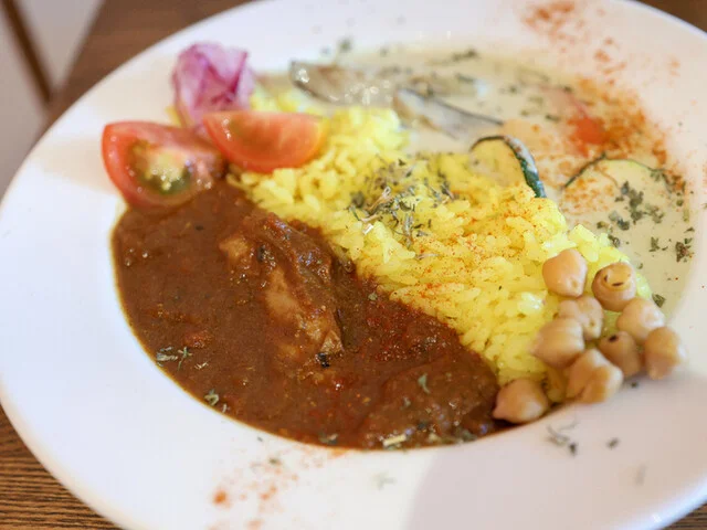 6bottles（シックスボトルズ） - 北仙台（カレー）の写真