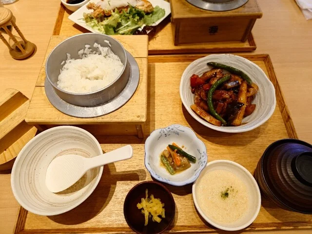 築地食堂 源ちゃん 泉パークタウンタピオ店 - 泉中央（居酒屋）の写真