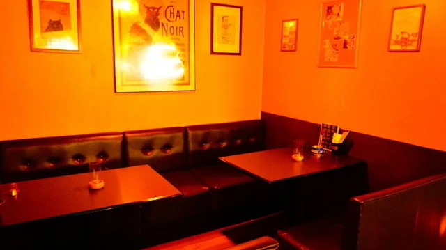 ｃａｆｅ＆ｄａｒｔｓ　黒猫屋 - 青森（バー）の写真