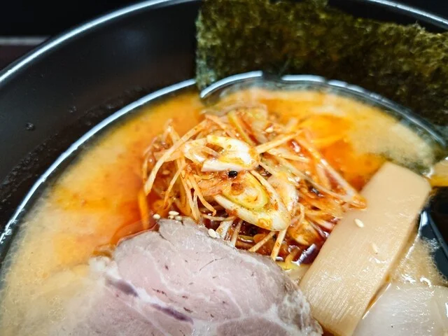 味噌ラーメン専科 やど香り惣菜店 - 運動公園前（ラーメン）の写真