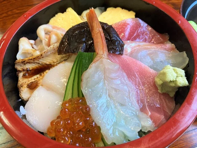 仁王寿司（におうずし） - 東塩釜（寿司）の写真