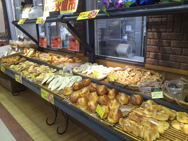 パン工場  利府店 - 新利府（パン）の写真