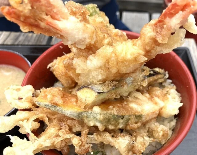 食飲笑 うたつがね（くいんしょう うたつがね） - 歌津（海鮮丼）の写真