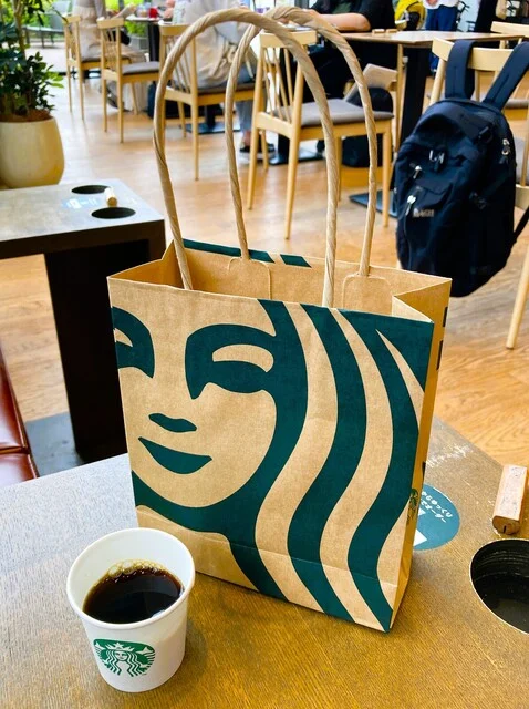 スターバックスコーヒー 蔦屋書店多賀城市図書館店（STARBUCKS COFFEE） - 多賀城（カフェ）の写真
