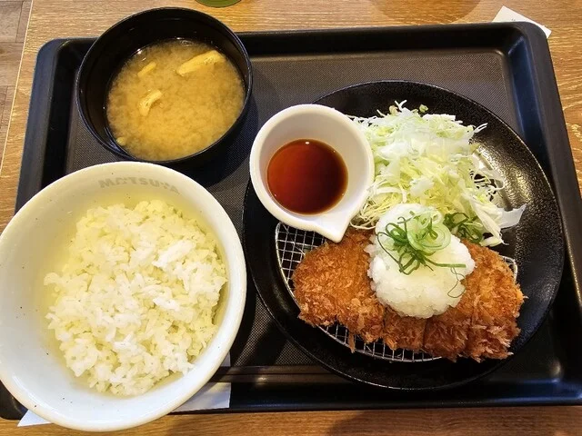 松のや 弘前高田店 - 運動公園前（とんかつ）の写真