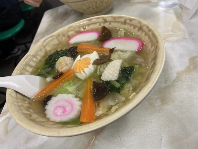 東華 - 西塩釜（ラーメン）の写真