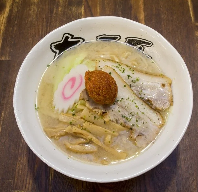 有頂天 EVOLUTION（ウチョウテンエボリューション） - 東仙台（ラーメン）の写真