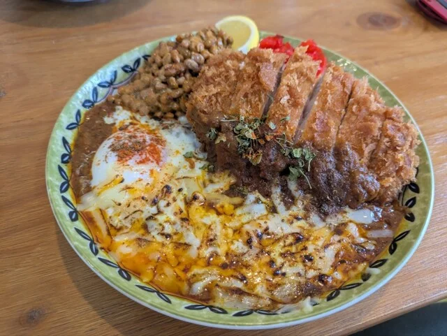 カツカレー専門店　カリーハウス マシャーーラ - 黒松（カレー）の写真