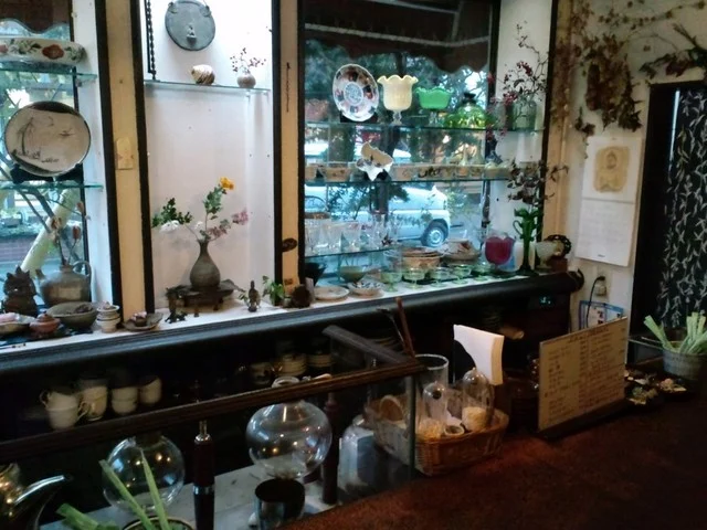 赤い屋根 - 宮城野通（喫茶店）の写真