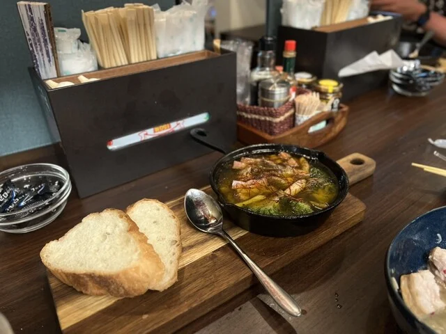 にんにくバル よしだ家 - 本八戸（にんにく料理）の写真