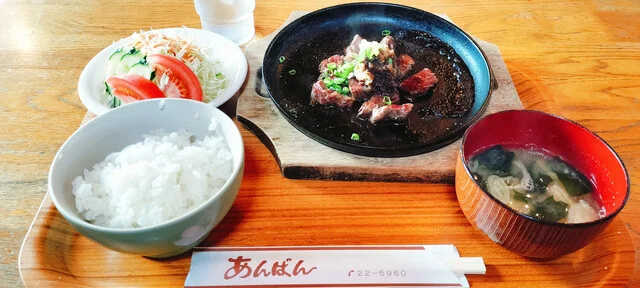 コーヒー＆パブ あんぱん - 工業高校前（喫茶店）の写真