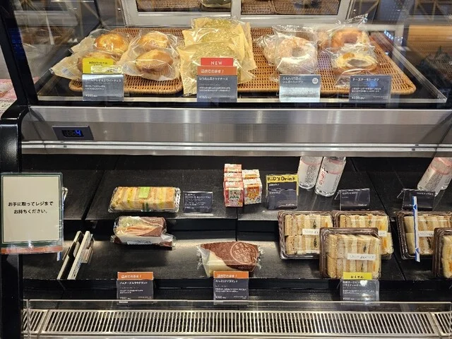 タリーズコーヒー 青森空港店（TULLY'S COFFEE） - 青森市その他（カフェ）の写真