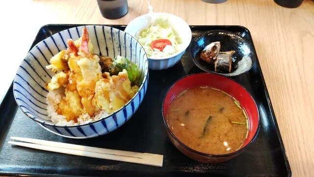 まんぷく食堂 - 下馬（食堂）の写真