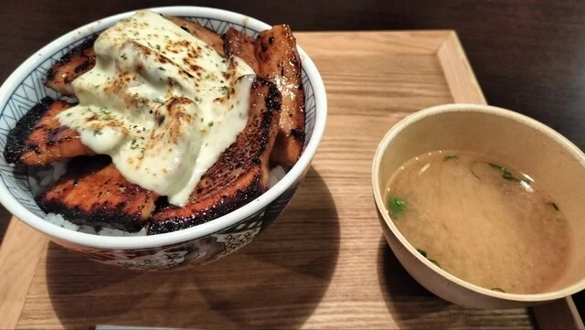 元祖豚丼屋 TONTON 八乙女店 - 八乙女（豚丼）の写真