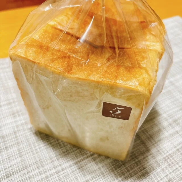 akekulu（あけくる） - 黒松（パン）の写真