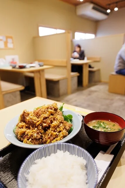 大衆中華 モアイ食堂 - 撫牛子（中華料理）の写真