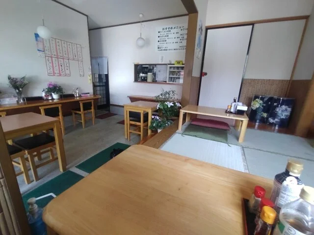 英屋食堂 - 八木山動物公園（食堂）の写真