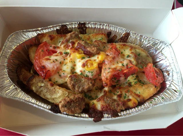 ピザハット 湊高台店 - 白銀（ピザ）の写真