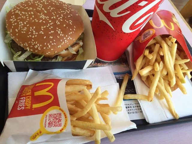 マクドナルド 八戸ピアドゥ店 - 本八戸（ハンバーガー）の写真