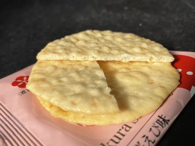 元祖うすやきせんべい 酒田米菓 - 仙台（せんべい）の写真