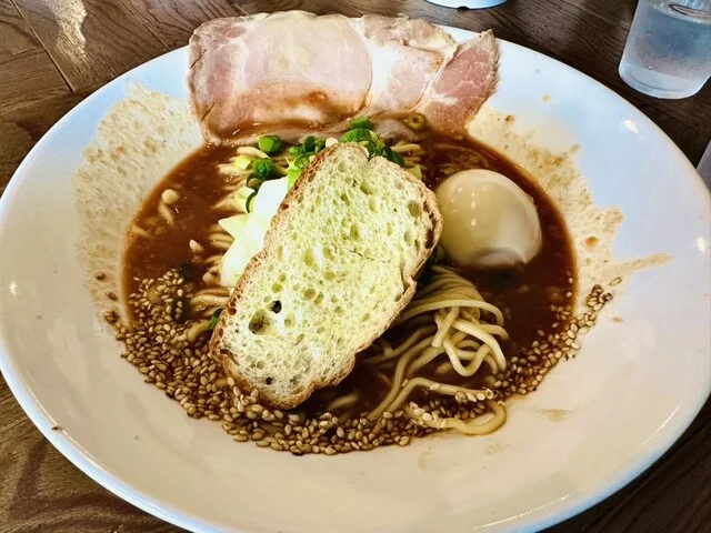 弘前海老トマト - 弘前（ラーメン）の写真