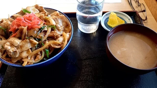 白神飯店 - 中央弘前（食堂）の写真