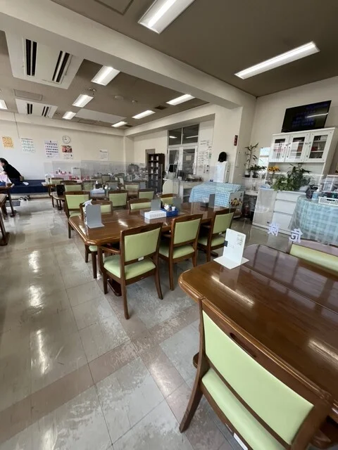 花き市場食堂（カキイチバショクドウ） - 苦竹（食堂）の写真