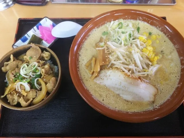 めん屋　北闘馬（キタトウマ） - 撫牛子（ラーメン）の写真