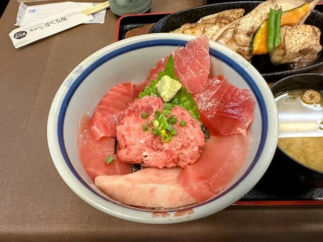 北かつまぐろ屋 田中前店 - 不動の沢（海鮮）の写真