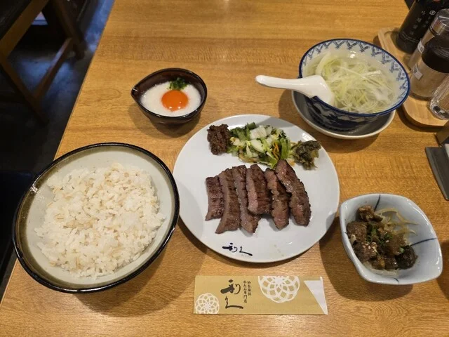 牛たん炭焼　利久 名掛丁店 - あおば通（牛タン）の写真