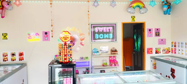 SWEET BOMB（スイートボム） - 工業高校前（スイーツ）の写真