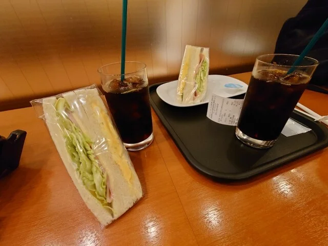 カフェベローチェ  仙台駅東口駅前店（CAF&Eacute; VELOCE） - 宮城野通（カフェ）の写真