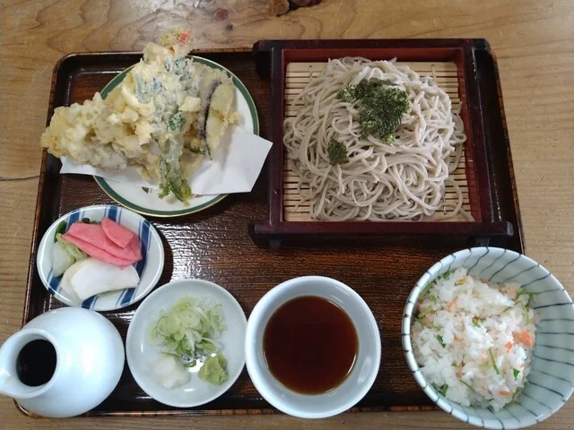 草乃庄 - 運動公園前（そば）の写真