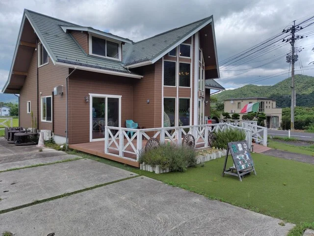 ピッツェリア ペンギン村 - 東白石（ピザ）の写真