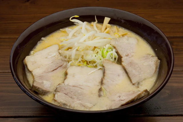 ラーメン食堂 ホームラン - 東大崎（ラーメン）の写真