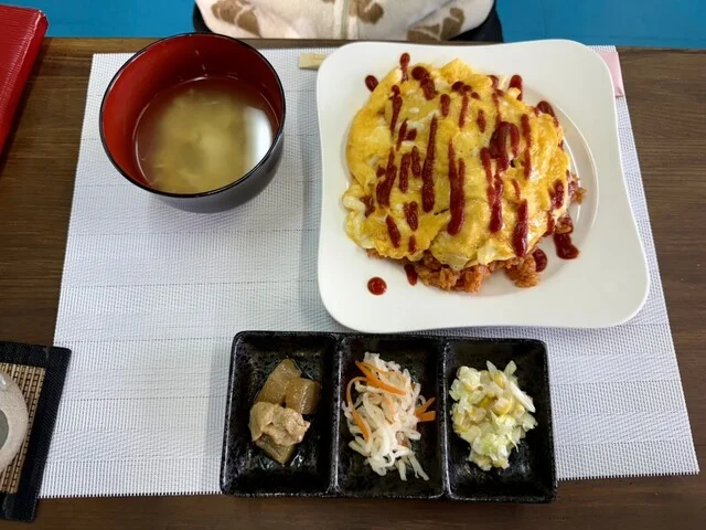 キッチン&カフェ オーシャン - 陸奥湊（居酒屋）の写真