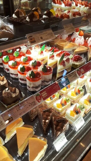 シャトレーゼ 八戸城下店（Chateraise） - 本八戸（ケーキ）の写真