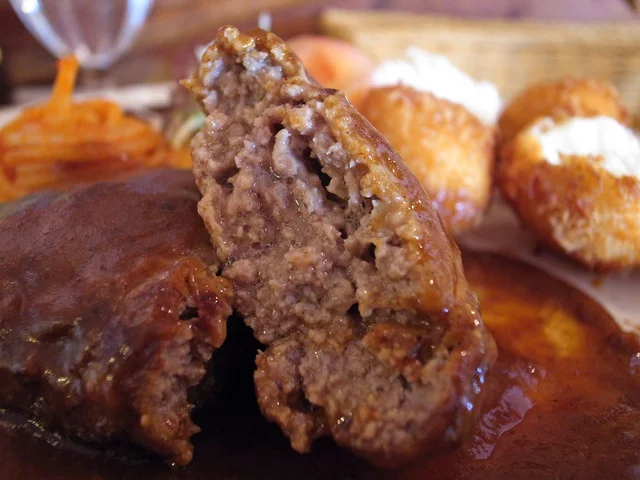 ハンバーグレストランHACHI 名取本店（ハチ） - 杜せきのした（ハンバーグ）の写真