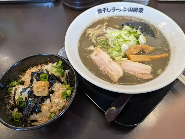 煮干しラーメン山岡家 弘前店（YAMAOKAYA） - 弘前東高前（ラーメン）の写真