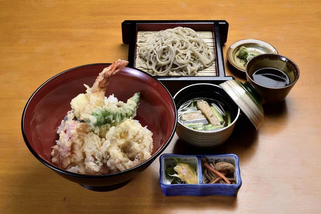 七ツ母里（ナナツモリ） - 泉中央（そば）の写真