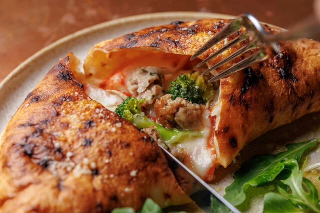 Pizzeria VESTA notte（ピッツェリア ウエスタ ノッテ） - 勾当台公園（ピザ）の写真